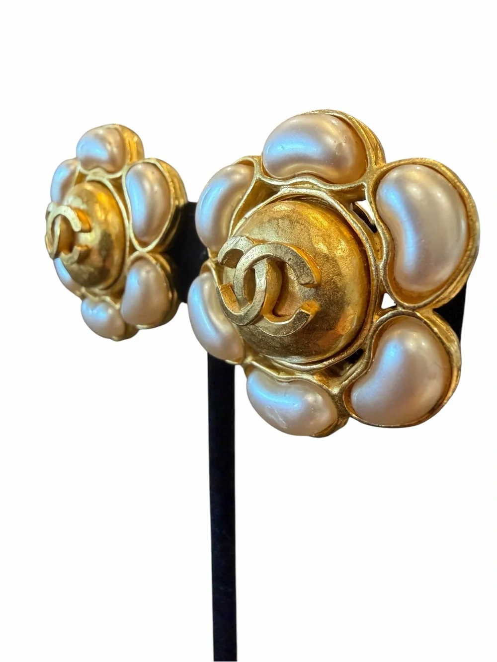 CHANEL statement clip